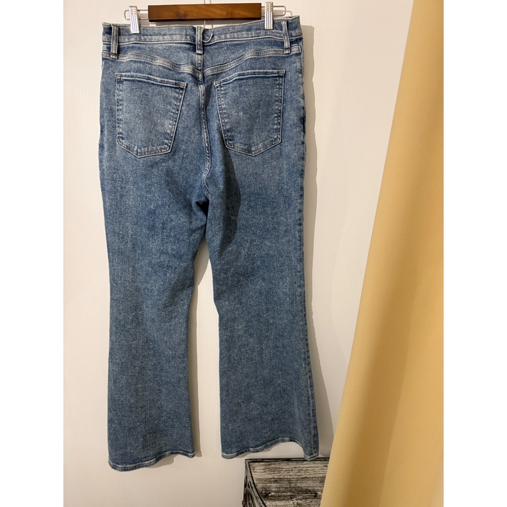 Abercrombie & Fitch Vintage Flare High Rise Jeans Women's Size 32 14s - Picture 3 of 11